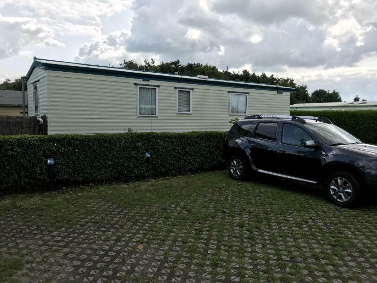 Caravanverhuur Zeeland Wemeldinge Buitenkant foto