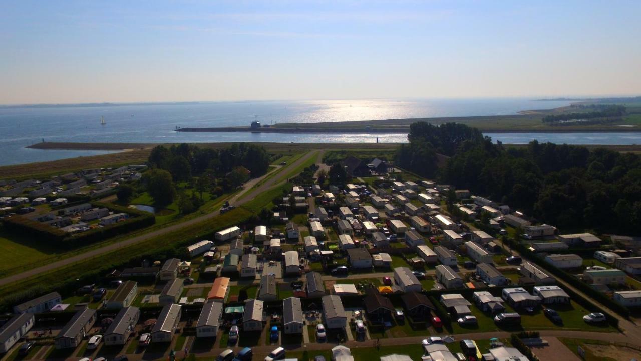 Caravanverhuur Zeeland Wemeldinge Buitenkant foto